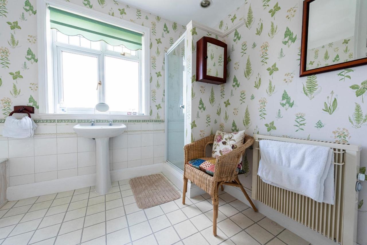 The Hillcrest Bed and Breakfast Ecton Exteriör bild
